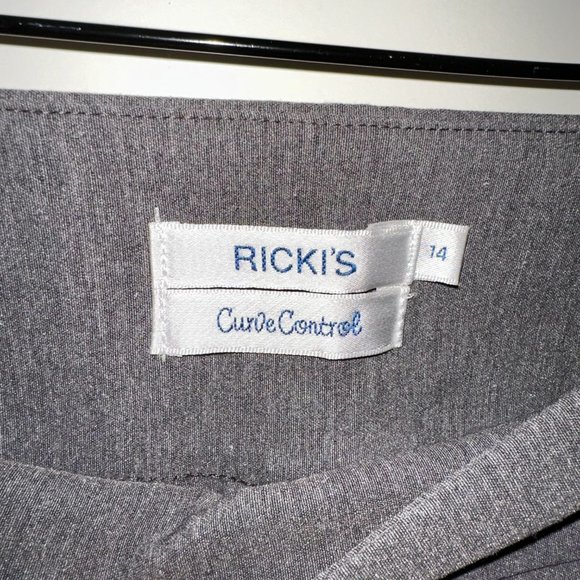 Ricki’s Grey Gray Short Capri Dress Pants - Picture 3 of 5